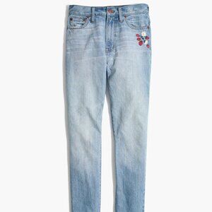 SOLD || Madewell The Perfect Summer Jean: Strawberry Embroidered Edition (27)